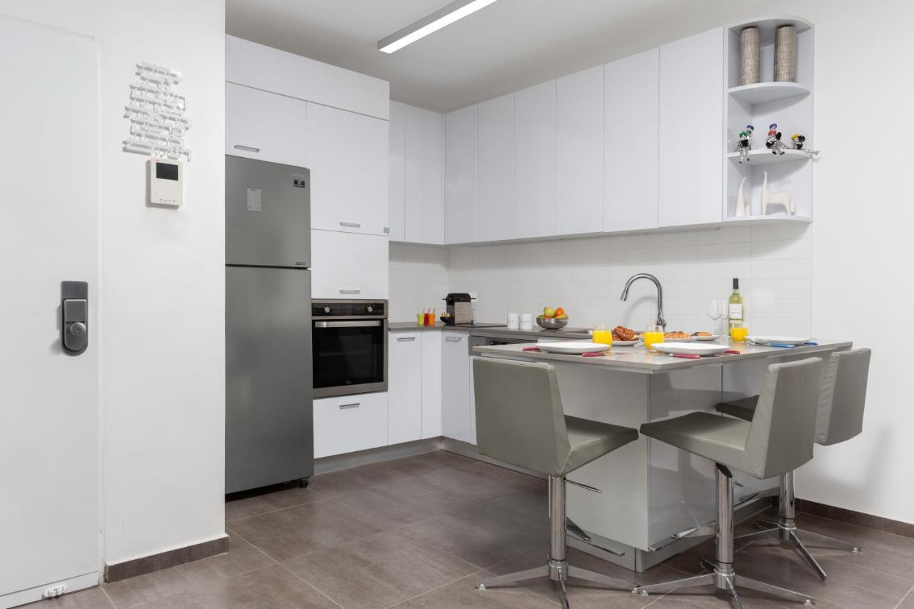 Florentine 2Br With Sea View By Holyguest เทลอาวีฟ ภายนอก รูปภาพ